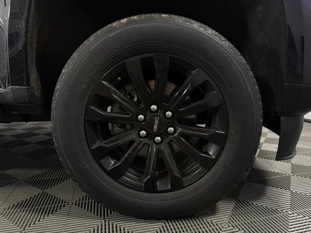 2022 GMC Canyon Elevation 4D Crew Cab