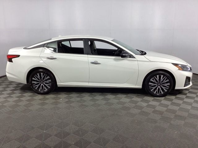 2025 Nissan Altima 2.5 SV 4D Sedan