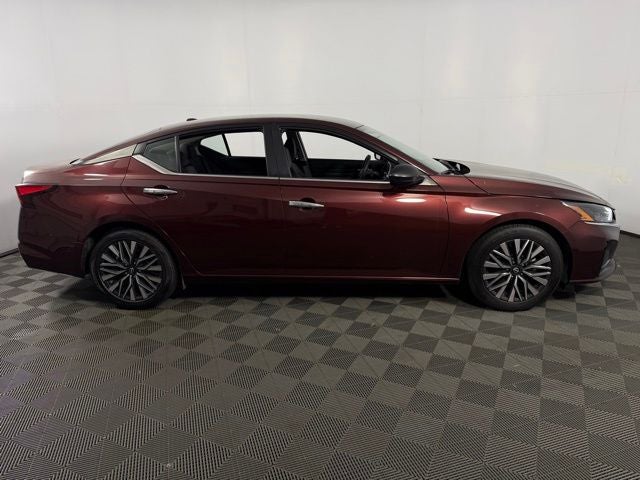 2024 Nissan Altima 2.5 SV 4D Sedan