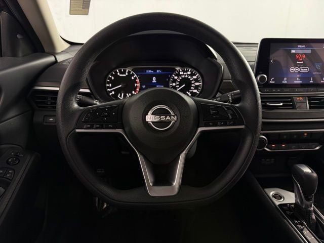 2024 Nissan Altima 2.5 SV 4D Sedan