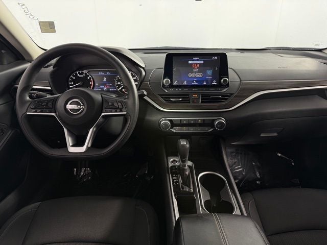 2024 Nissan Altima 2.5 SV 4D Sedan