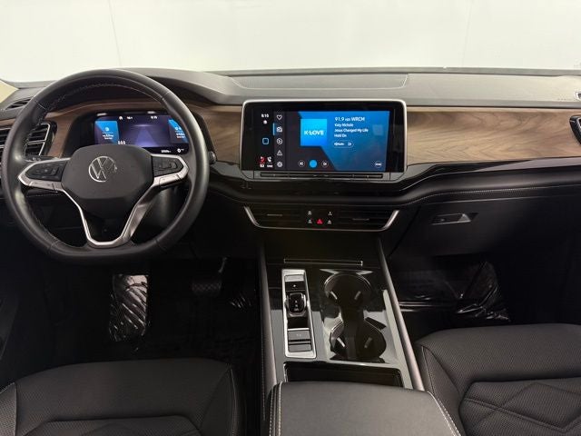 2025 Volkswagen Atlas 2.0T SE w/Technology 4D Sport Utility