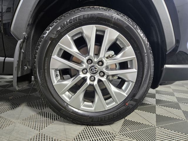 2025 Toyota RAV4 XLE Premium 4D Sport Utility