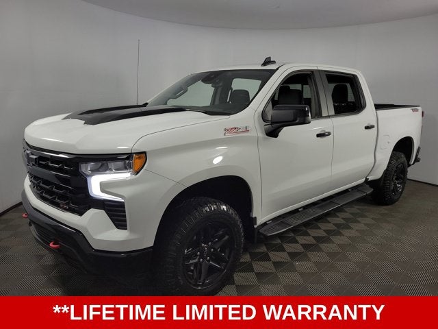 2022 Chevrolet Silverado 1500 LT Trail Boss 4D Crew Cab