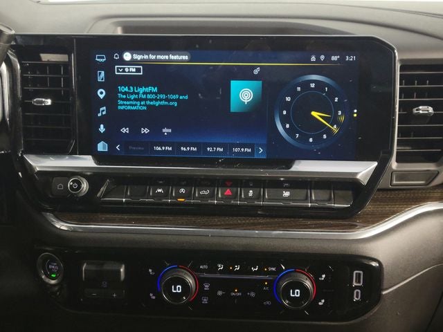 2025 Chevrolet Silverado 1500 LT 4D Crew Cab