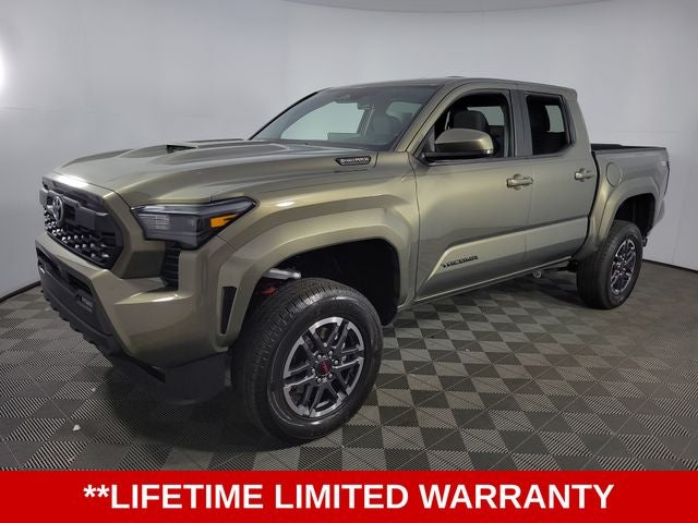 2025 Toyota Tacoma Hybrid TRD Sport 4D Crew Cab