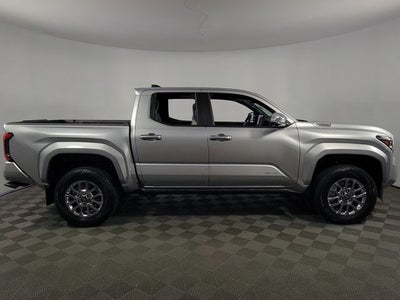 2025 Toyota Tacoma Hybrid Limited 4D Crew Cab