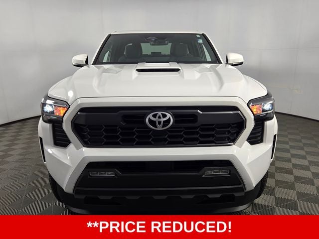 2025 Toyota Tacoma Hybrid TRD Sport 4D Crew Cab