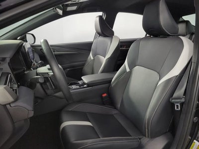 2025 Toyota Camry SE 4D Sedan