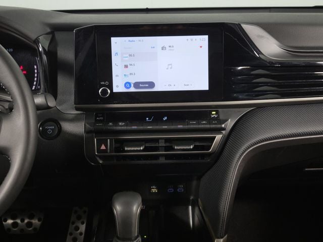 2025 Toyota Camry SE 4D Sedan