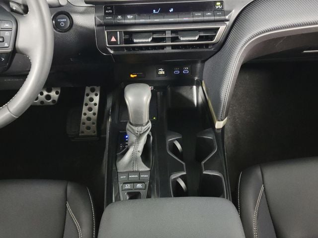 2025 Toyota Camry SE 4D Sedan