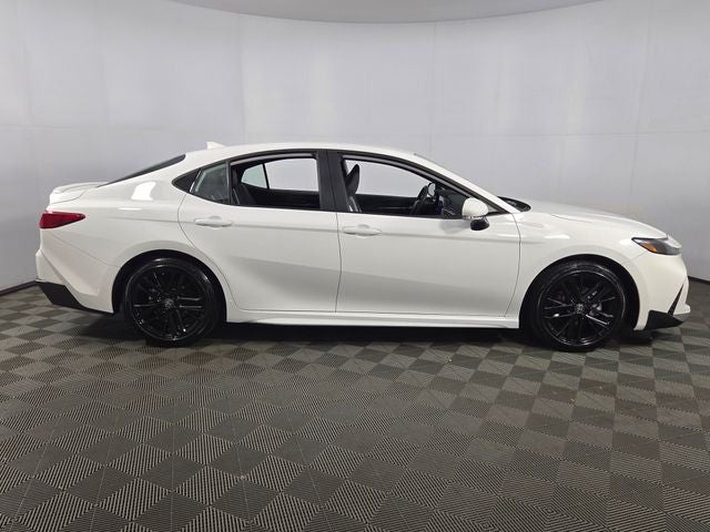 2025 Toyota Camry SE 4D Sedan
