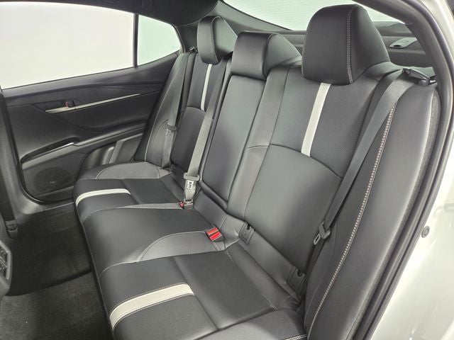 2025 Toyota Camry SE 4D Sedan