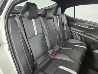 2025 Toyota Camry SE 4D Sedan