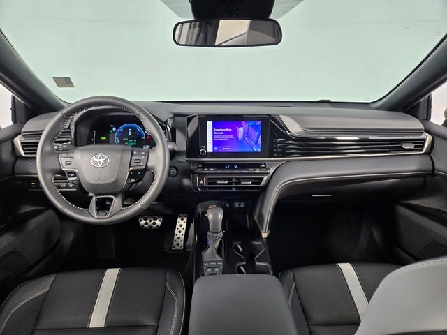 2025 Toyota Camry SE 4D Sedan