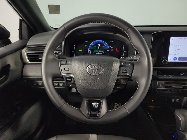 2025 Toyota Camry SE 4D Sedan