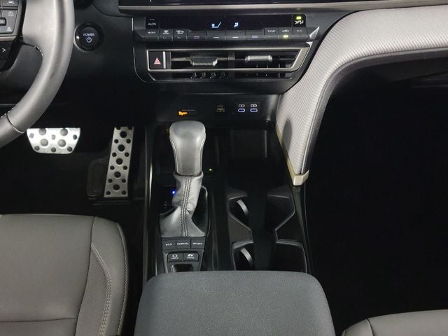 2025 Toyota Camry SE 4D Sedan