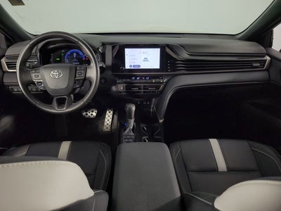 2025 Toyota Camry SE 4D Sedan