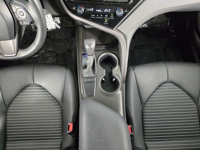 2024 Toyota Camry SE 4D Sedan