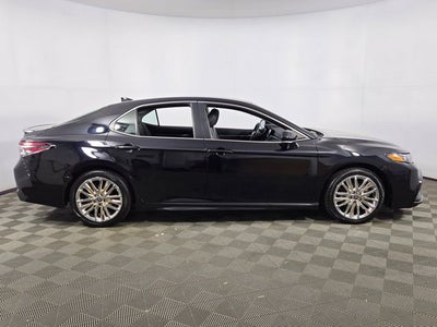 2024 Toyota Camry SE 4D Sedan