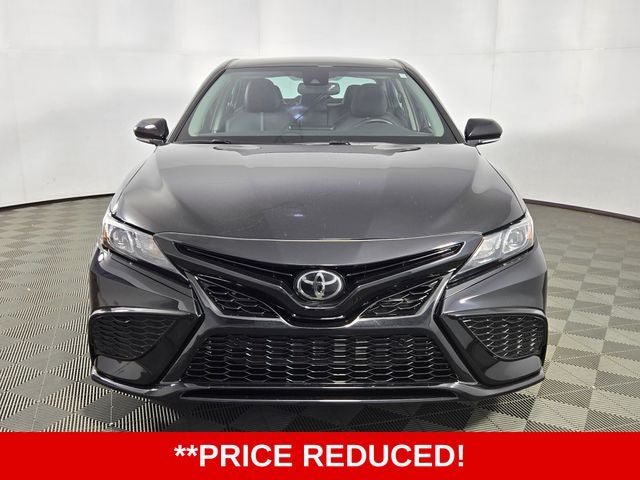 2024 Toyota Camry SE 4D Sedan