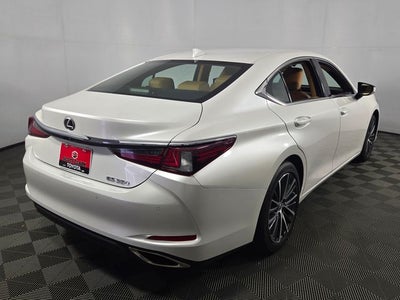 2025 Lexus ES 350 4D Sedan