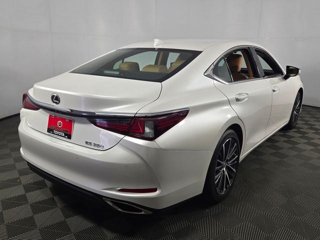 2025 Lexus ES 350 4D Sedan
