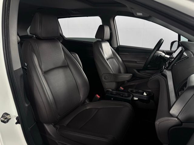2019 Honda Odyssey HANDICAP VAN w/Navigation and Rear Entertainment System