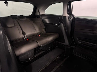 2019 Honda Odyssey HANDICAP VAN w/Navigation and Rear Entertainment System