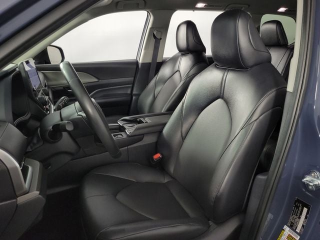 2025 Toyota Grand Highlander XLE 4D Sport Utility
