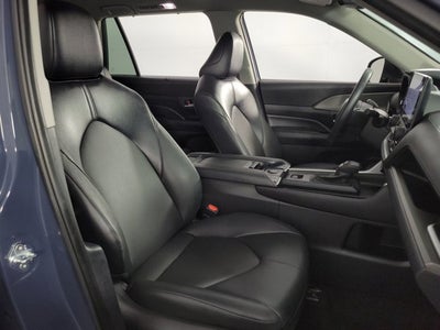 2025 Toyota Grand Highlander XLE 4D Sport Utility