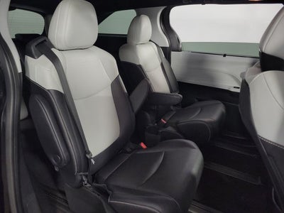 2025 Toyota Sienna XSE 7 Passenger