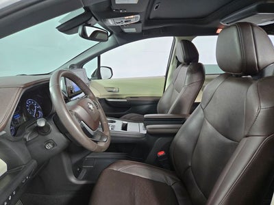 2023 Toyota Sienna Platinum 7 Passenger