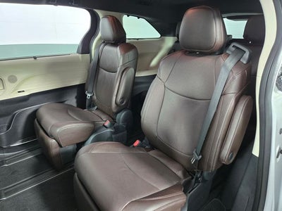 2023 Toyota Sienna Platinum 7 Passenger