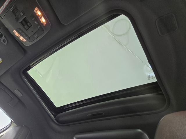 2023 Toyota Sienna Platinum 7 Passenger