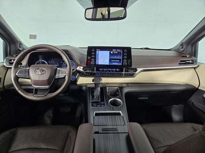 2023 Toyota Sienna Platinum 7 Passenger