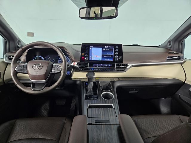 2023 Toyota Sienna Platinum 7 Passenger
