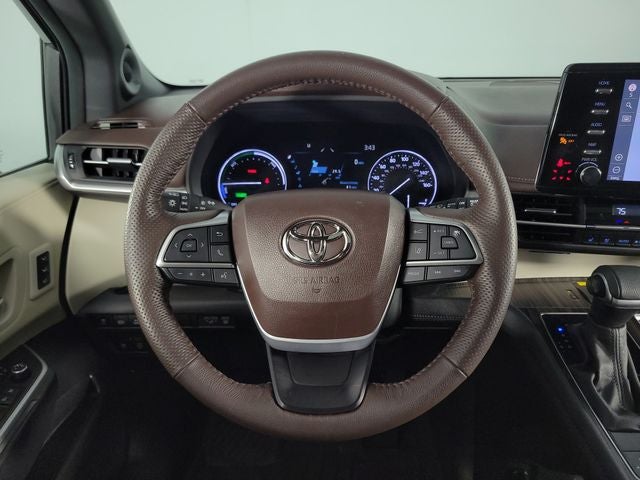 2023 Toyota Sienna Platinum 7 Passenger