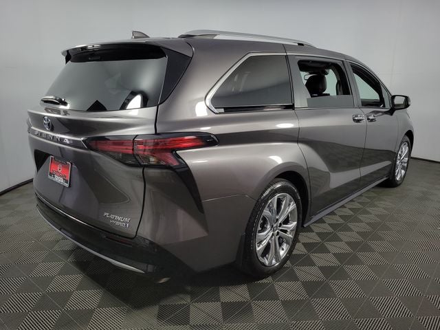 2023 Toyota Sienna Platinum 7 Passenger