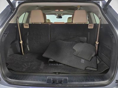 2022 Toyota Highlander Hybrid XLE 4D Sport Utility