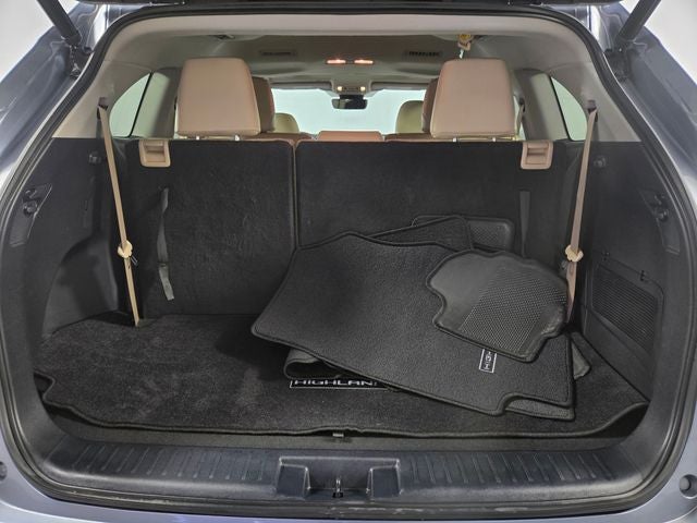 2022 Toyota Highlander Hybrid XLE 4D Sport Utility