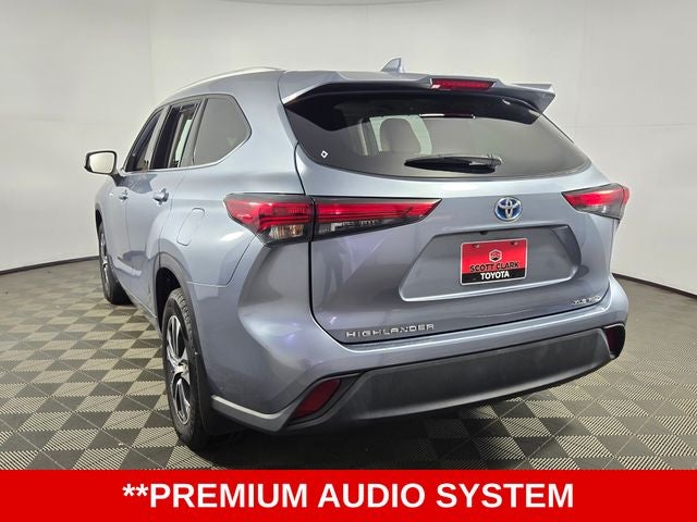 2022 Toyota Highlander Hybrid XLE 4D Sport Utility