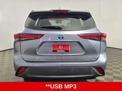 2022 Toyota Highlander Hybrid XLE 4D Sport Utility