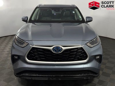 2021 Toyota Highlander Hybrid XLE 4D Sport Utility