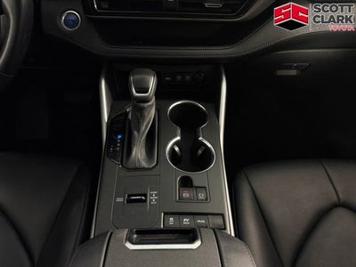 2021 Toyota Highlander Hybrid XLE 4D Sport Utility