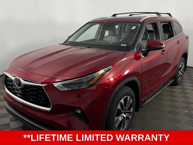 2022 Toyota Highlander XLE 4D Sport Utility