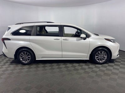 2024 Toyota Sienna XLE 7 Passenger
