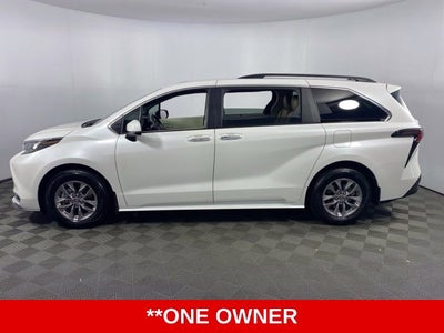 2024 Toyota Sienna XLE 7 Passenger