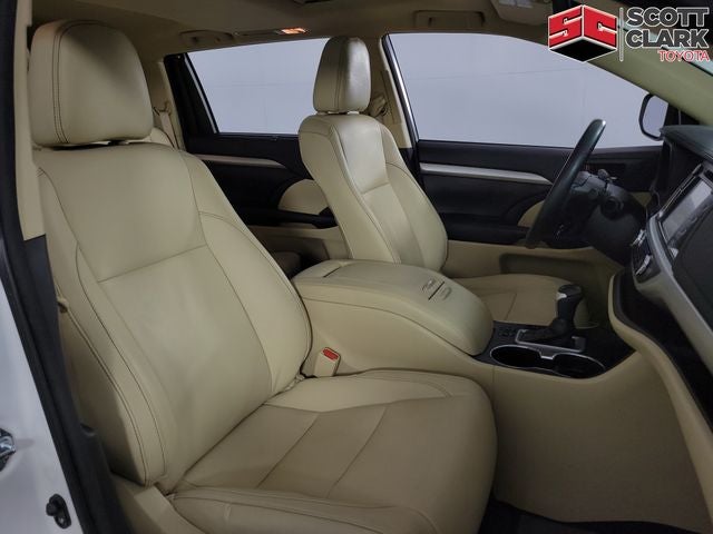 2017 Toyota Highlander XLE 4D Sport Utility