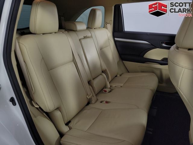 2017 Toyota Highlander XLE 4D Sport Utility